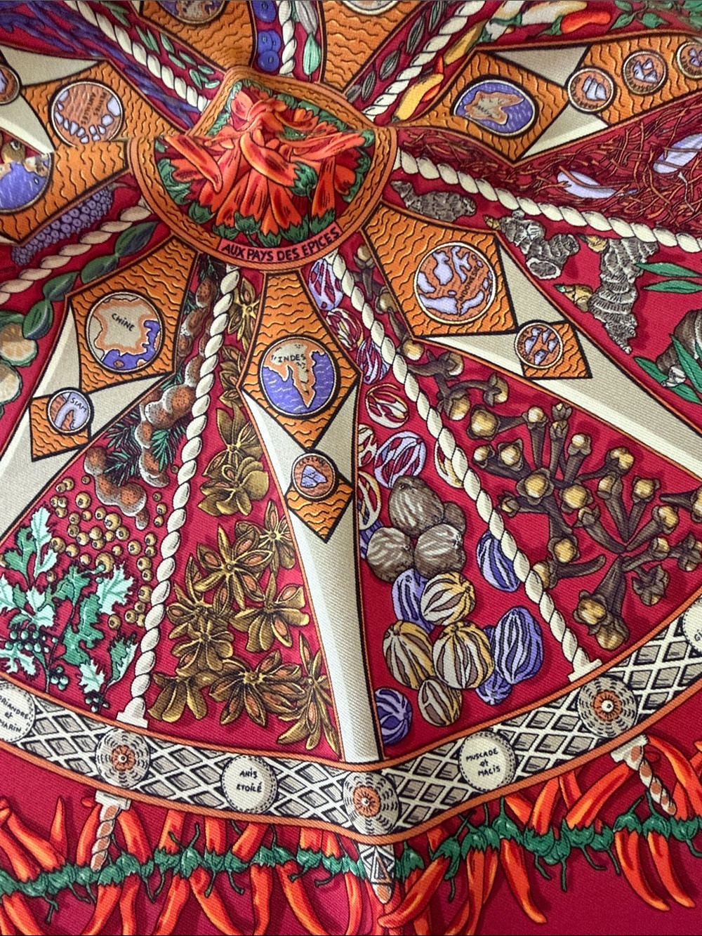 Hermes Scarf with Box - Picture 6 of 9